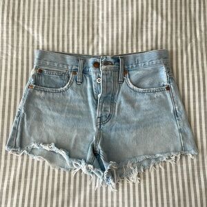 MADEWELL Relaxed Denim Shorts - Size 24